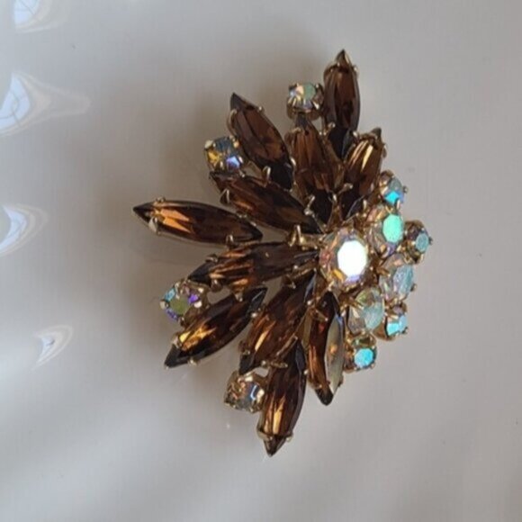Vintage Aurora Borealis Amber Gold Tone Brown Crystal Cluster Brooch - Picture 5 of 8